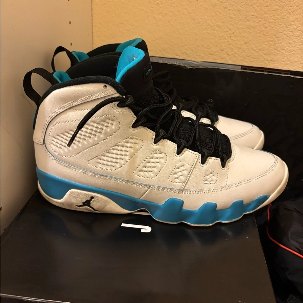 Air Jordan 9 Retro 'Powder Blue' Size 12